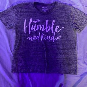 grey , black , and white shirt